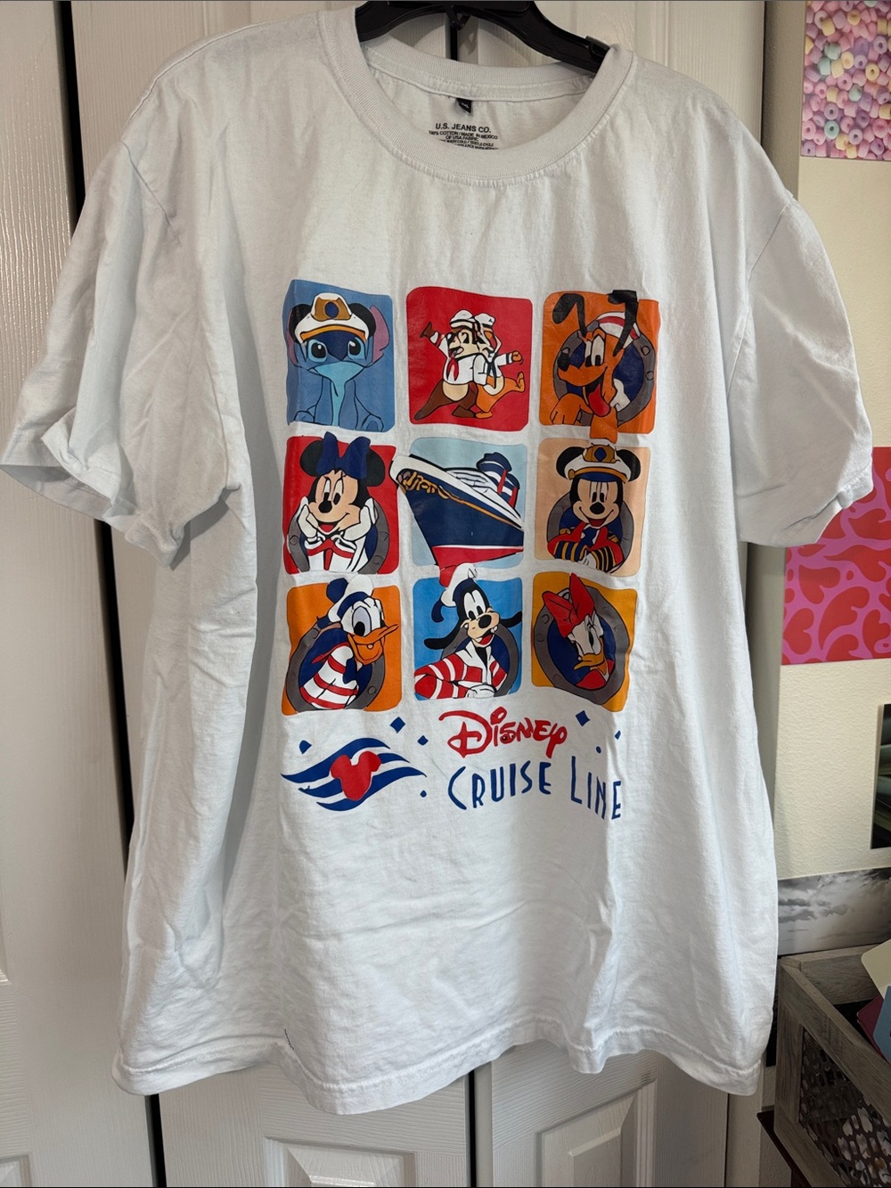 Disney Cruise Line White Short Sleeve Graphic Tee